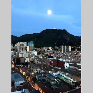 - Apto En El Corazon De La Ciudad Con Vista Unica Apartment Bogota