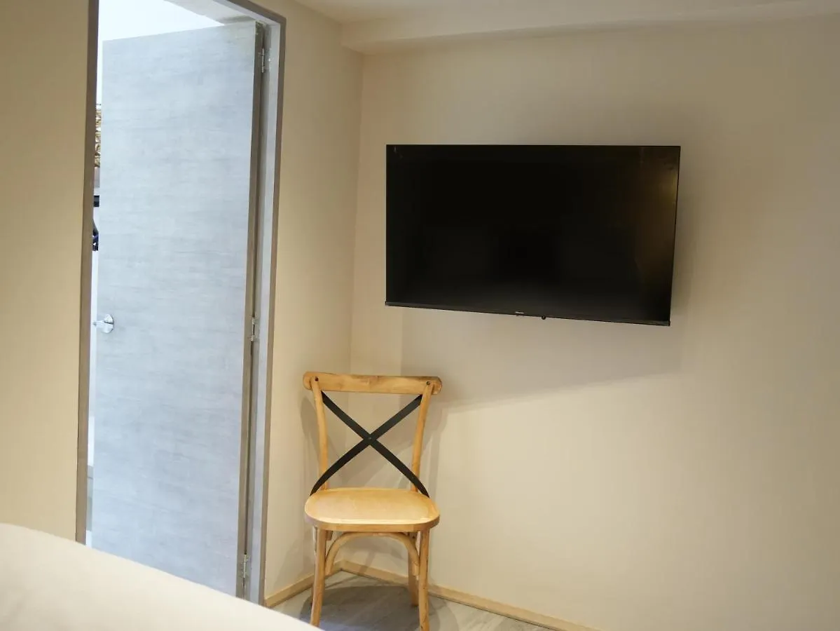 Homestay Casa Laurd Medellin Apartment
